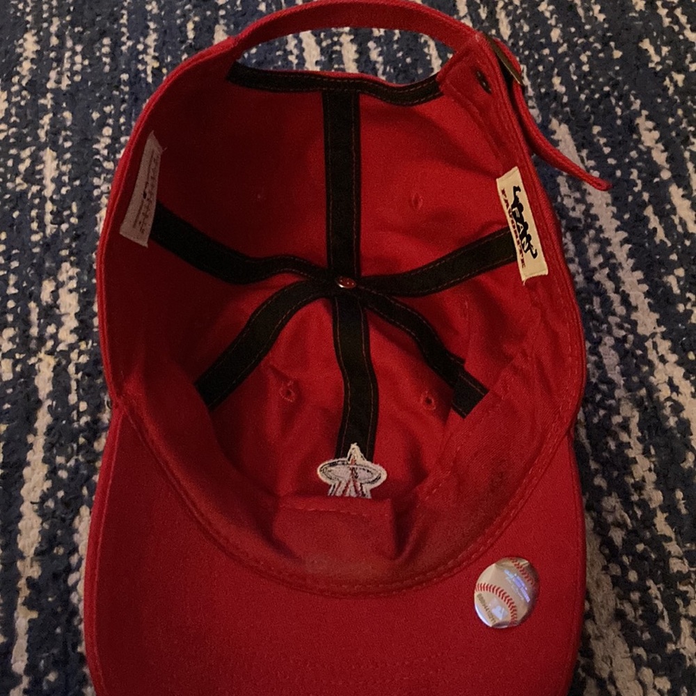 Angles Hat - Picture 3 of 5